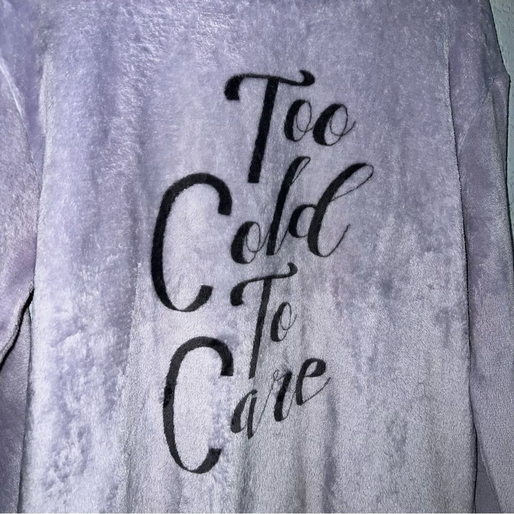 Love Tribe Juniors Round Neck Too Cold To Care Plush Sweatshirt Purple Large - Picture 2 of 7